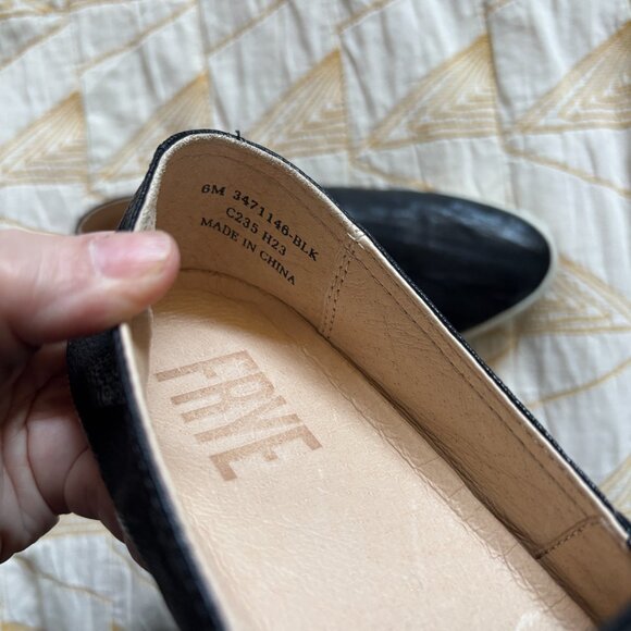 Frye Melanie Slip-On Black Leather Women’s Size 6 - Picture 9 of 11